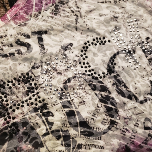 ๐ UK2LA NEW Plus 1X 2X 3X V-Neck T Shirt Top Lace Back Rock Guitar Bling New - Picture 6 of 6